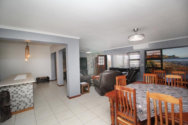 5 Bedroom Property for Sale in Fraaiuitsig Western Cape